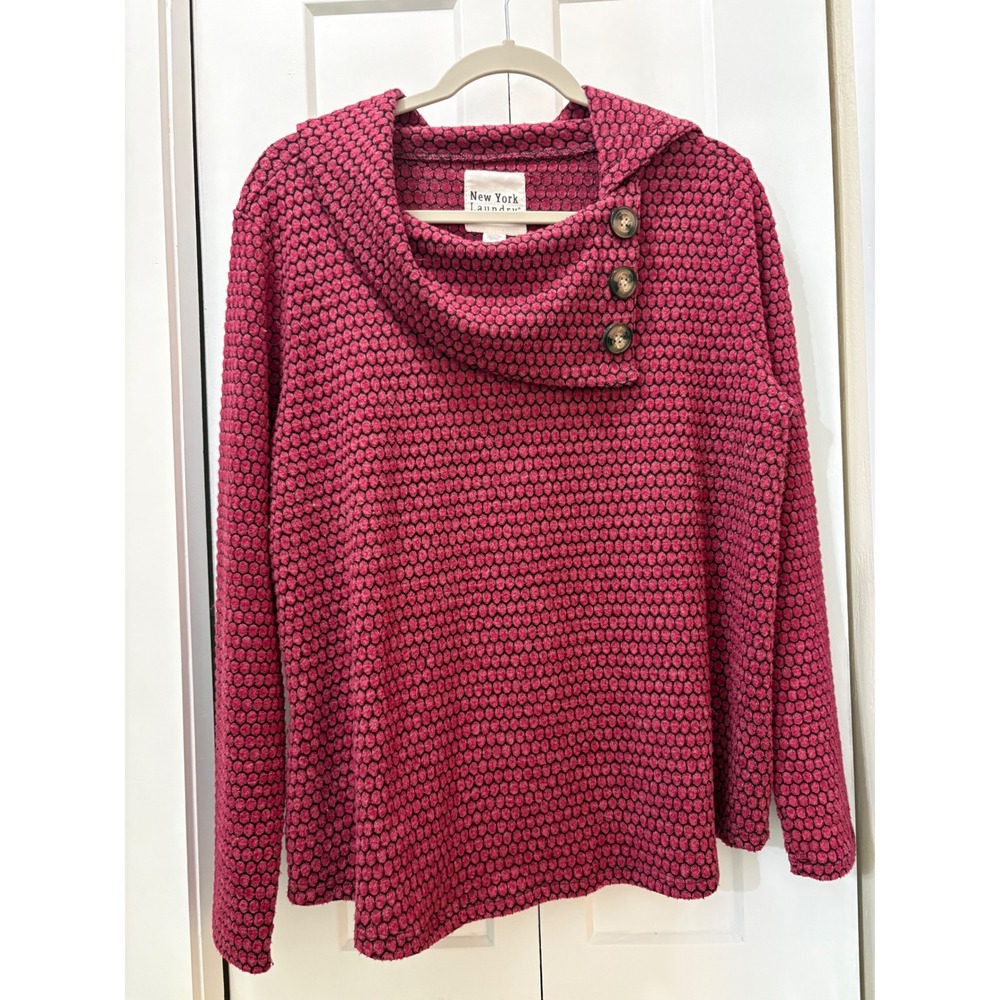 New York Laundry Magenta Honeycomb Textured Cowl Neck Button Top Large